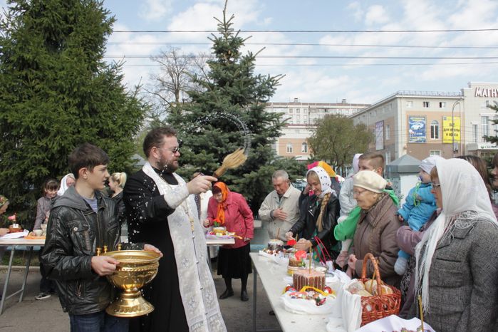 Празднование Пасхи в Озерах