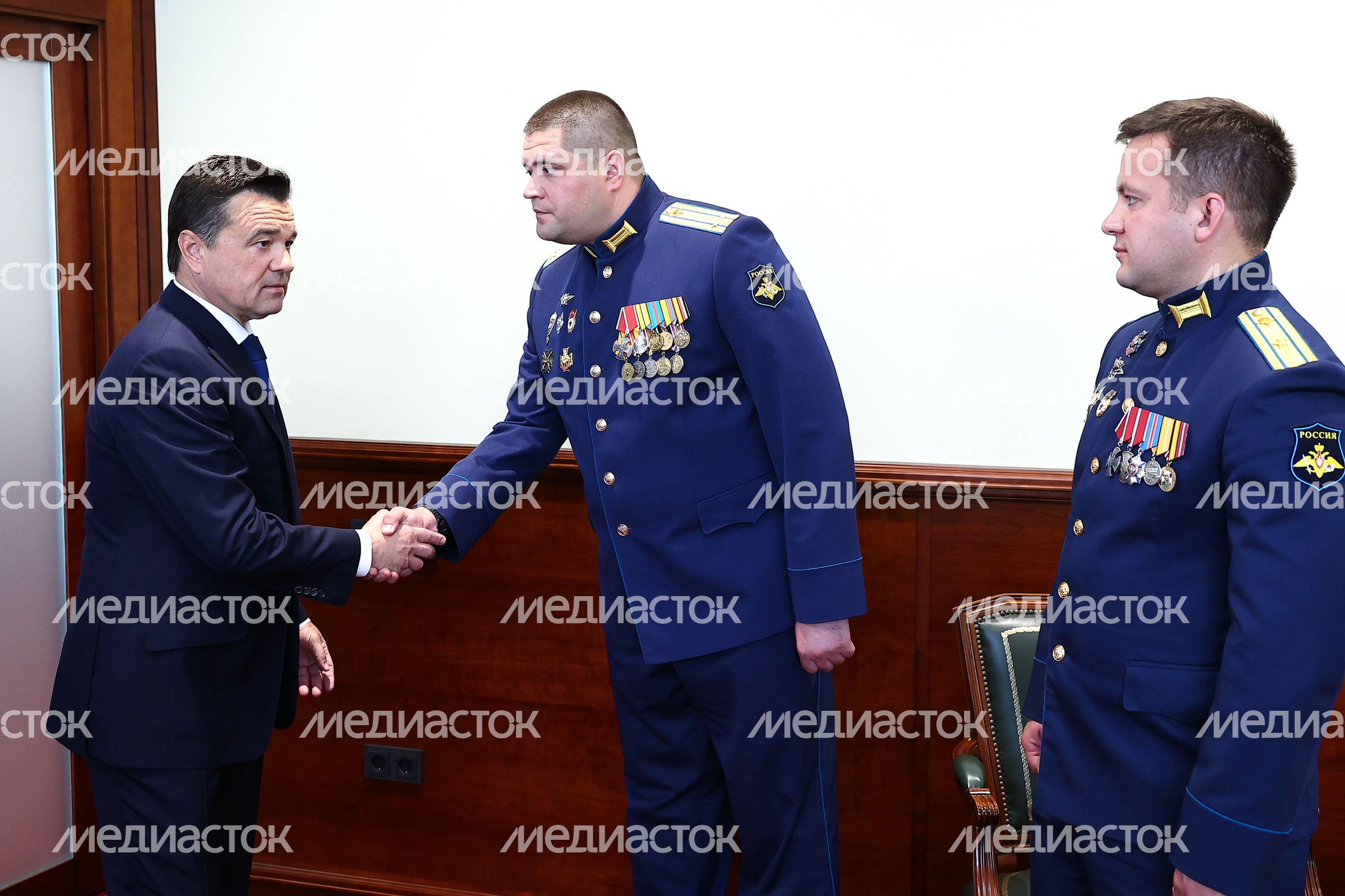 Губернатор встретился  с участниками президентской программы «Время героев»