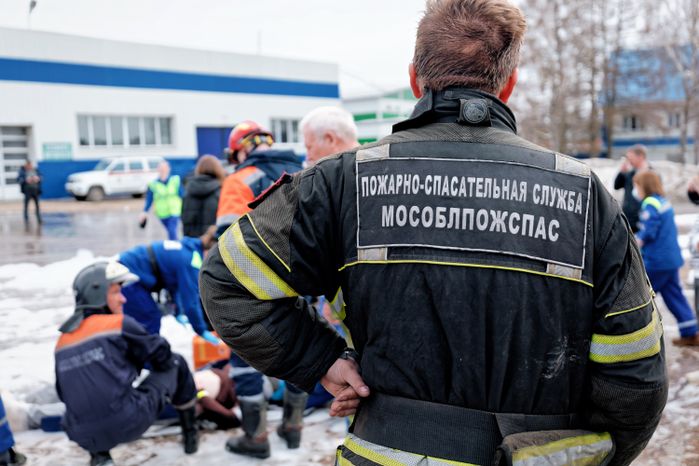 Учения Мособлпожспаса совместно с медициной катастроф по ликвидации последствий массового ДТП в Чехове
