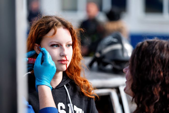 Учения Мособлпожспаса совместно с медициной катастроф по ликвидации последствий массового ДТП в Чехове