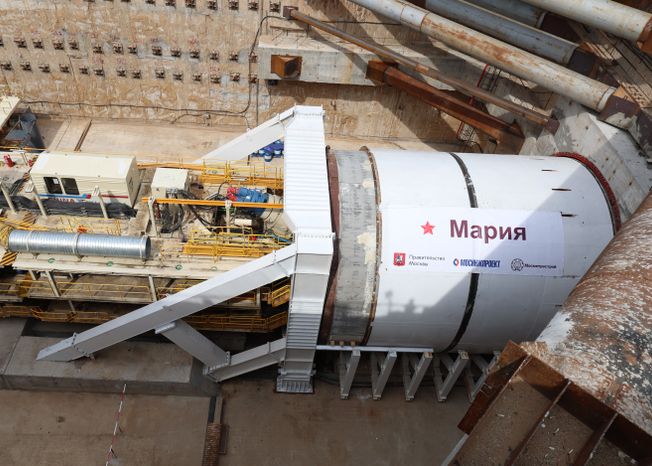 Прокладка тоннеля метро от "Липовой рощи" до "Строгино"