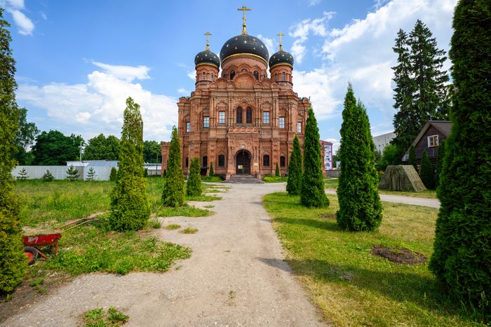 Гуслицкий Спасо-Преображенский мужской монастырь в городе Куровское Орехово-Зуевского округа