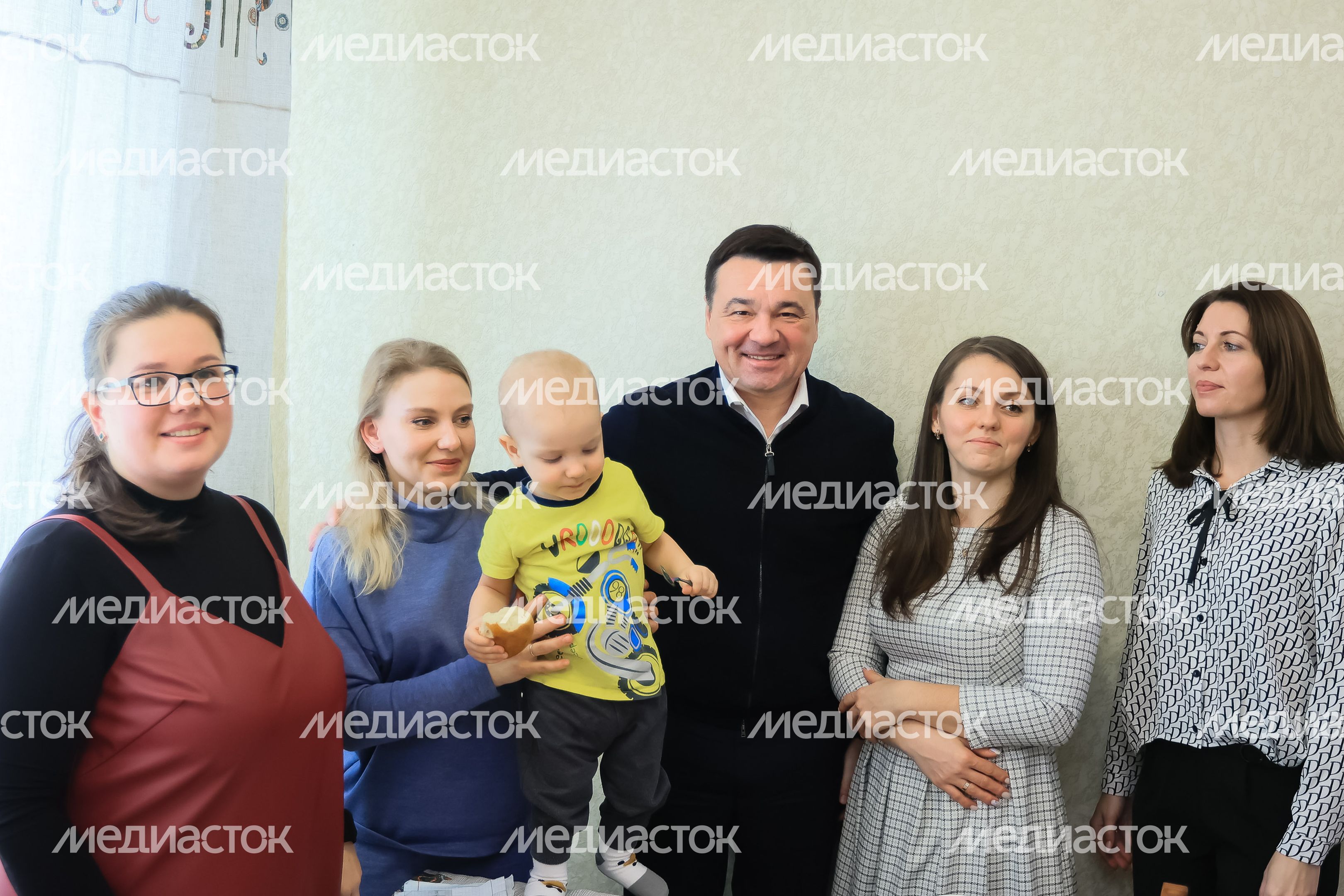 Встреча губернатора с супругами офицеров, участвующих в СВО
