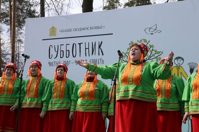 А. Воробьев принял участие в областном субботнике в Раменском районе