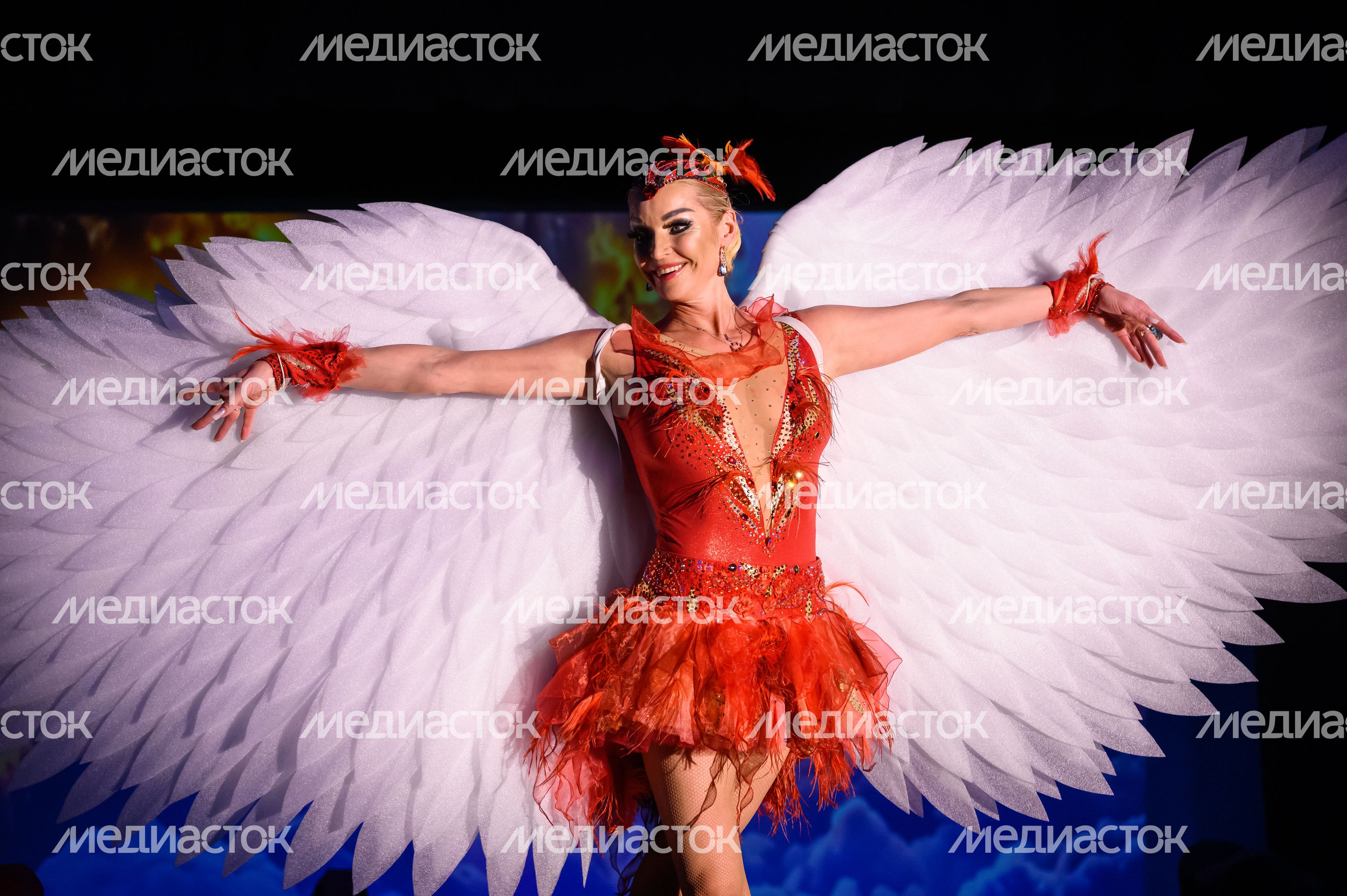 Шоу Анастасии Волочковой «Одержимость» в селе Константиново Шоу Анастасии Волочковой «Одержимость» в селе Константиново