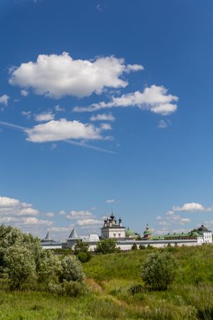 Ступино. Свято-Троицкий Белопесоцкий монастырь
