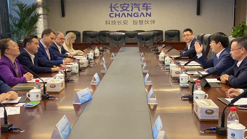 Посещение автозавода Changan Automobile Group в Китае Губернатором Подмосковья