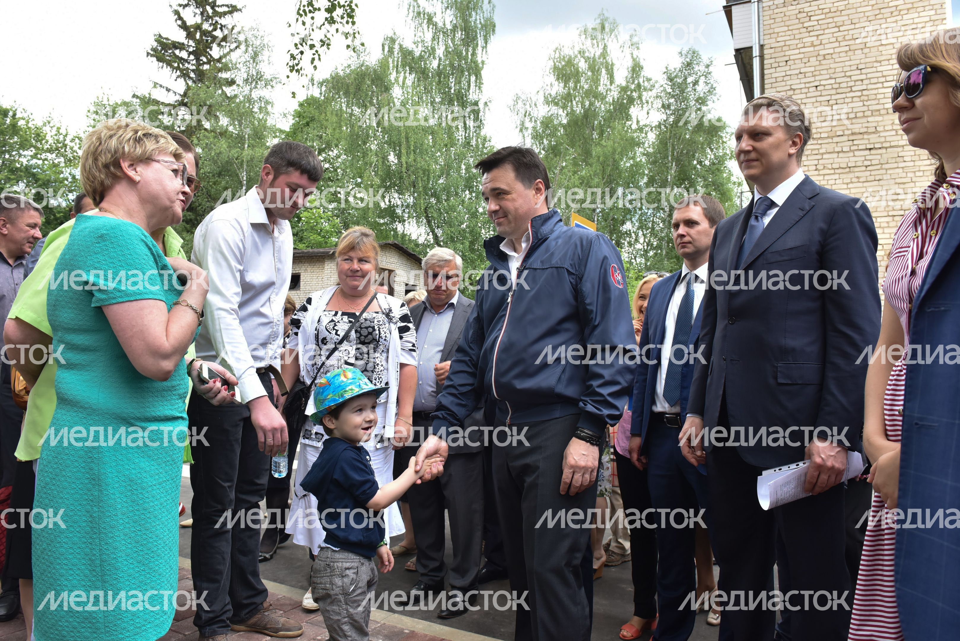 А. Воробьев посетил поселок Новый Городок Одинцовского района