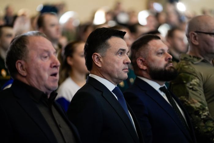 Андрей Воробьев наградил лауреатов премии "Мы рядом. Доброе дело"