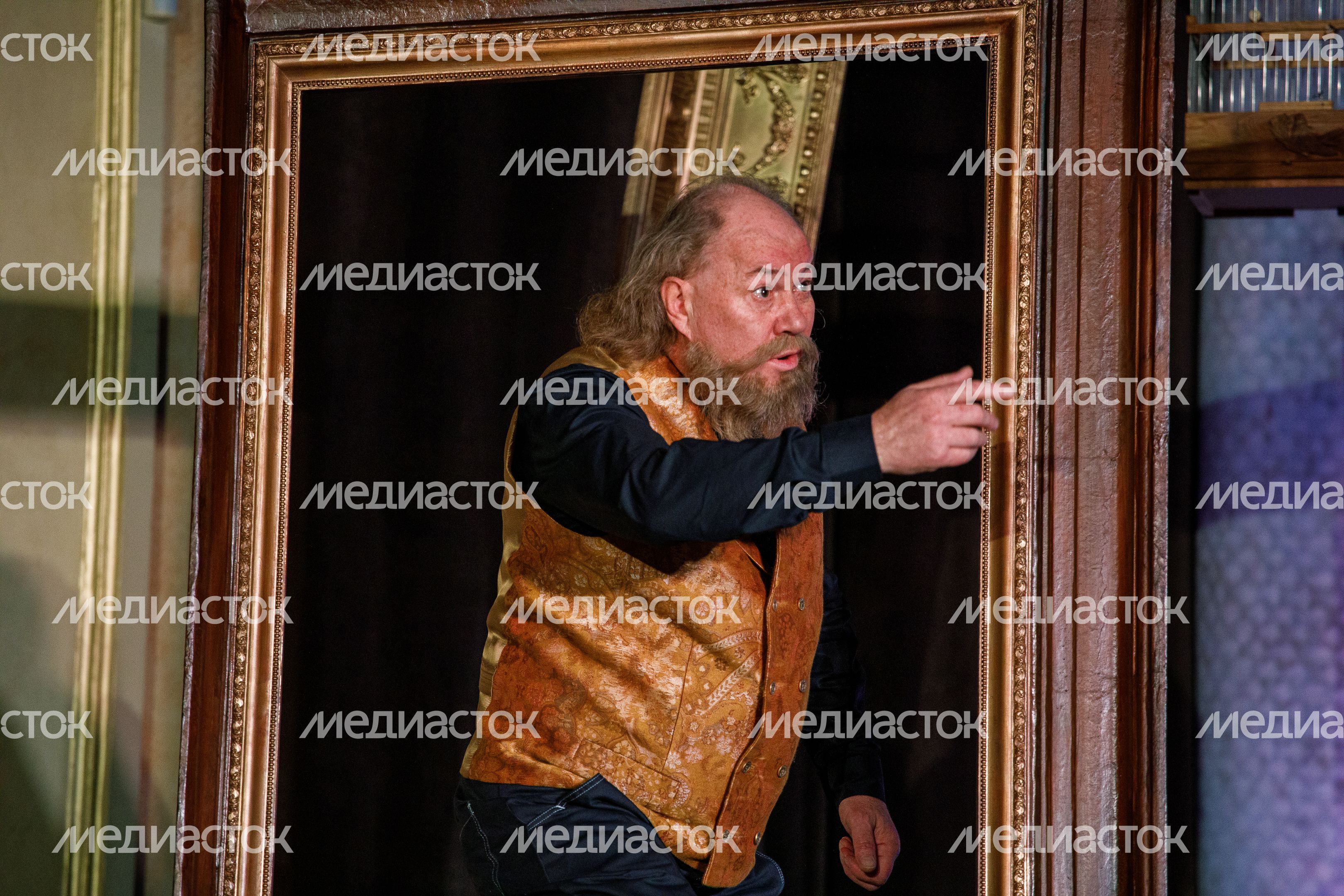 Москва. МГТ «Семейная картина» Москва. МГТ «Семейная картина»