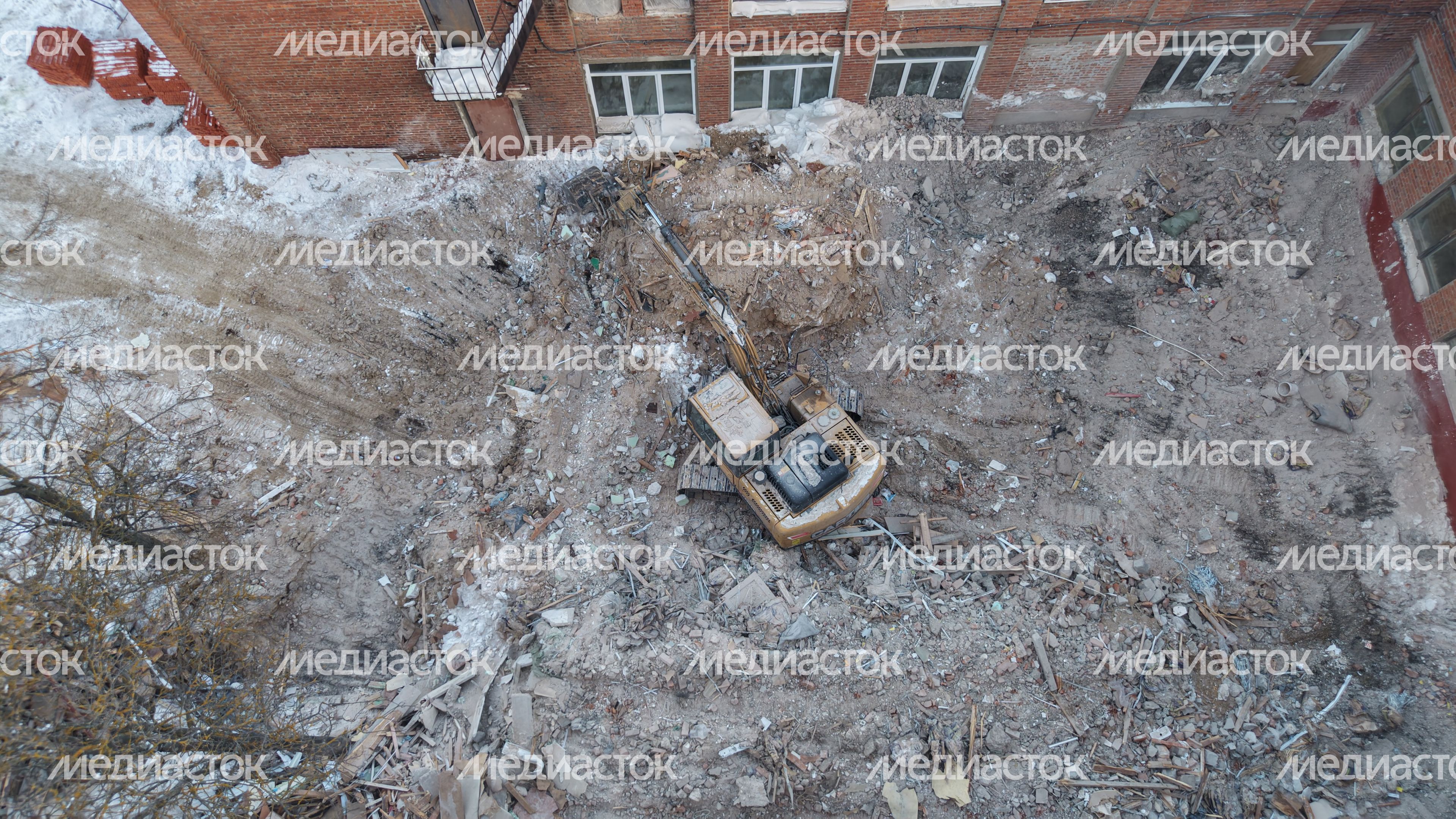 Продолжается капремонт каширской школы №1 им. Александра Выборнова Продолжается капремонт каширской школы №1 им. Александра Выборнова