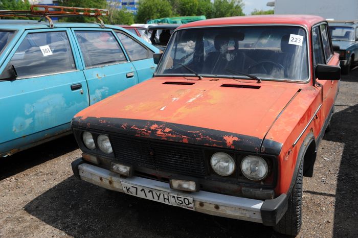Утилизация бесхозных автомобилей в Москве