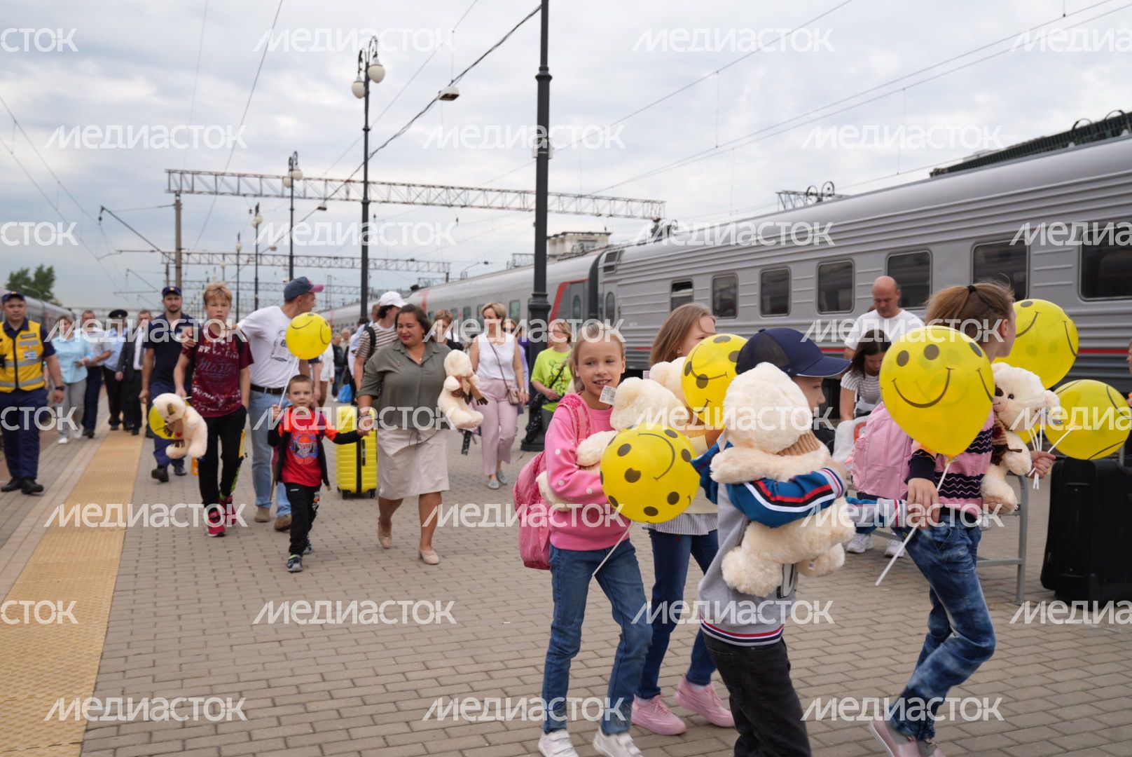 Семья из Подмосковья взяла под опеку 9 детей из ДНР