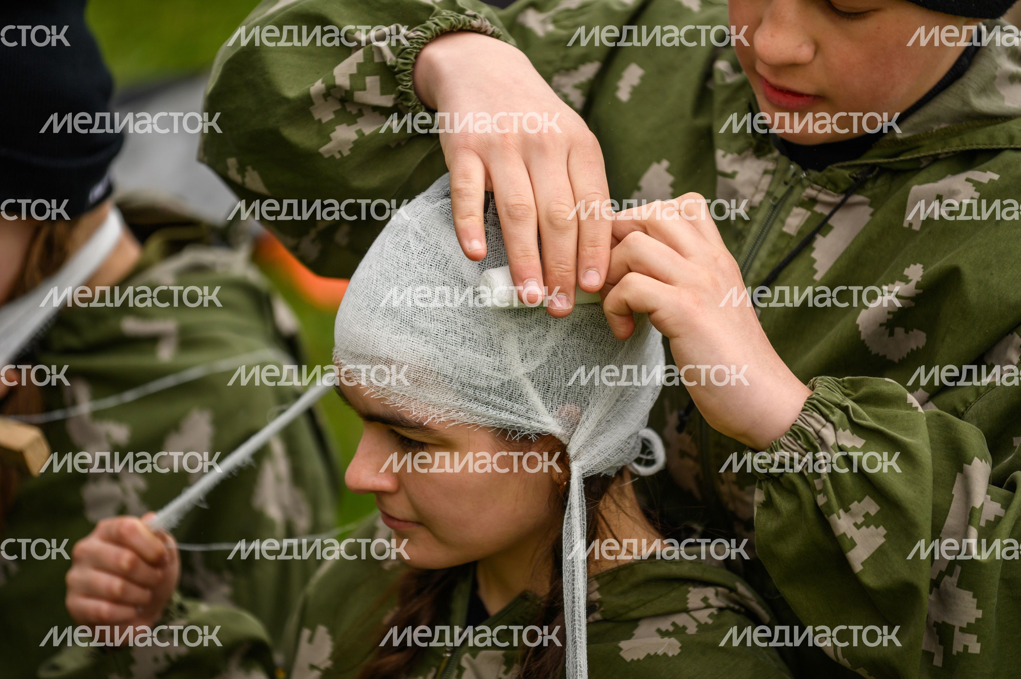 Военно-патриотическая игра «Юнармия, вперед!», посвященная Дню Победы, в Горках Ленинских Военно-патриотическая игра «Юнармия, вперед!», посвященная Дню Победы, в Горках Ленинских