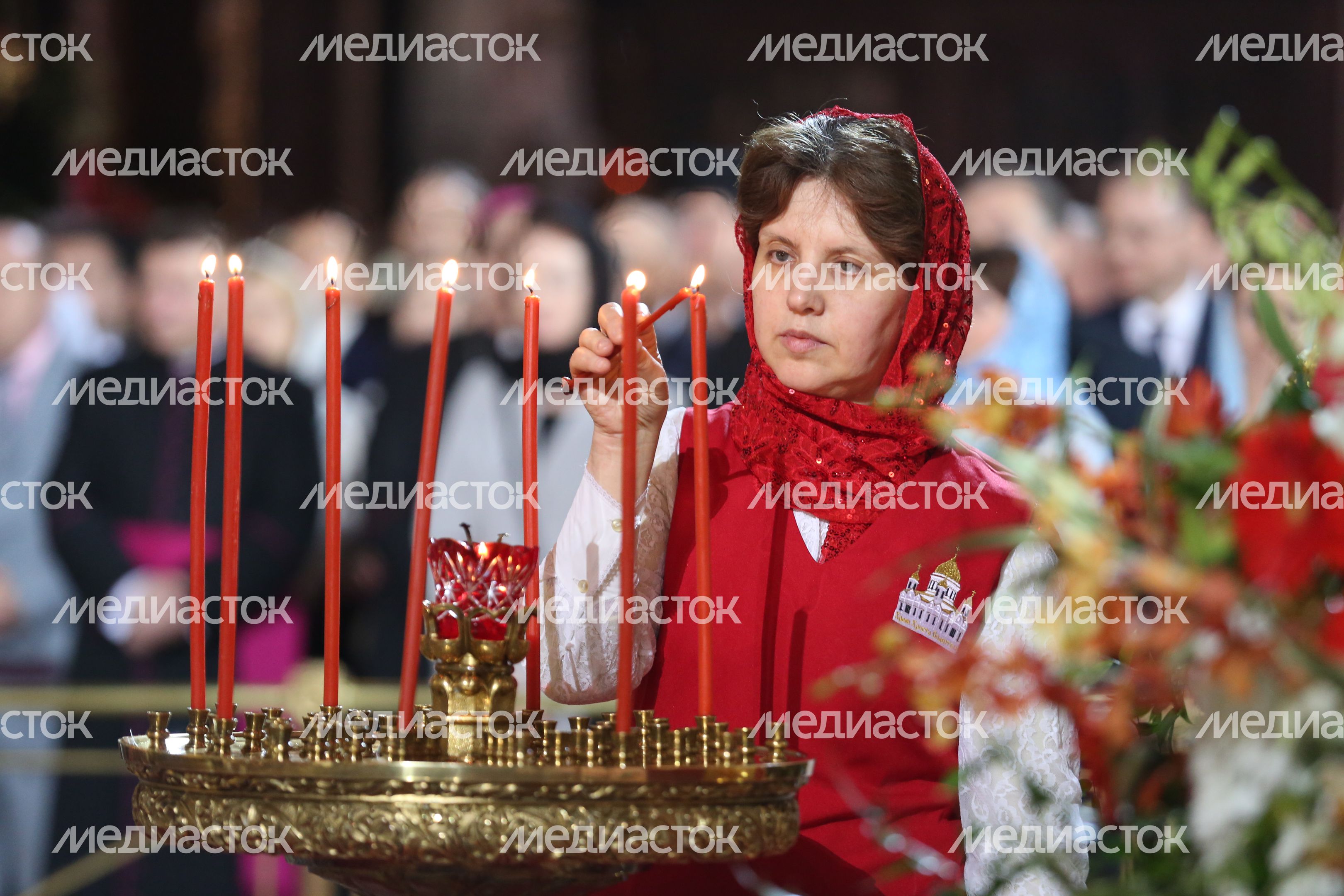 Пасхальное богослужение в Храме Христа Спасителя в Москве