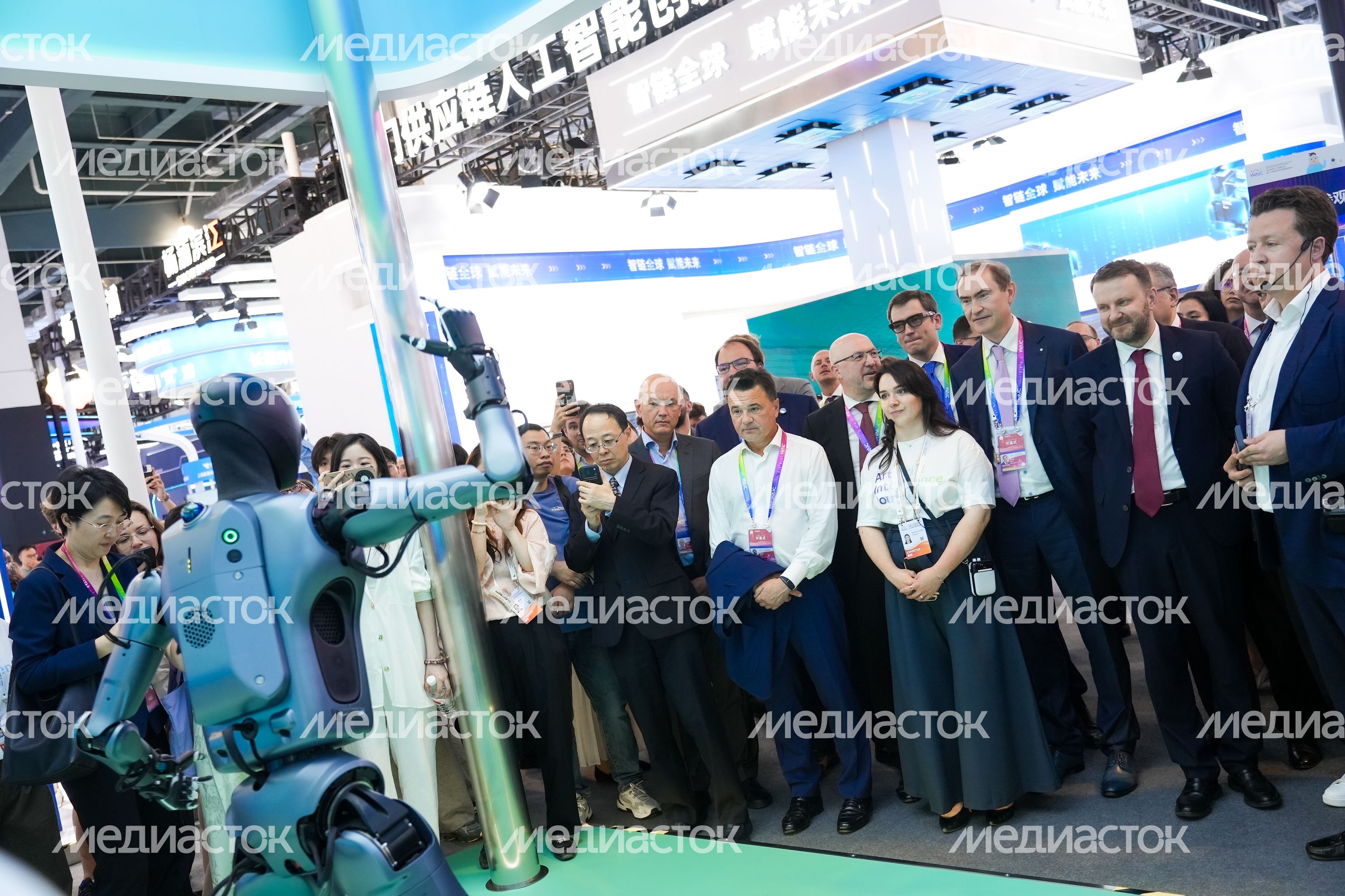 Российская делегация приняла участие во Всемирной конференции по искусственному интеллекту в Шанхае