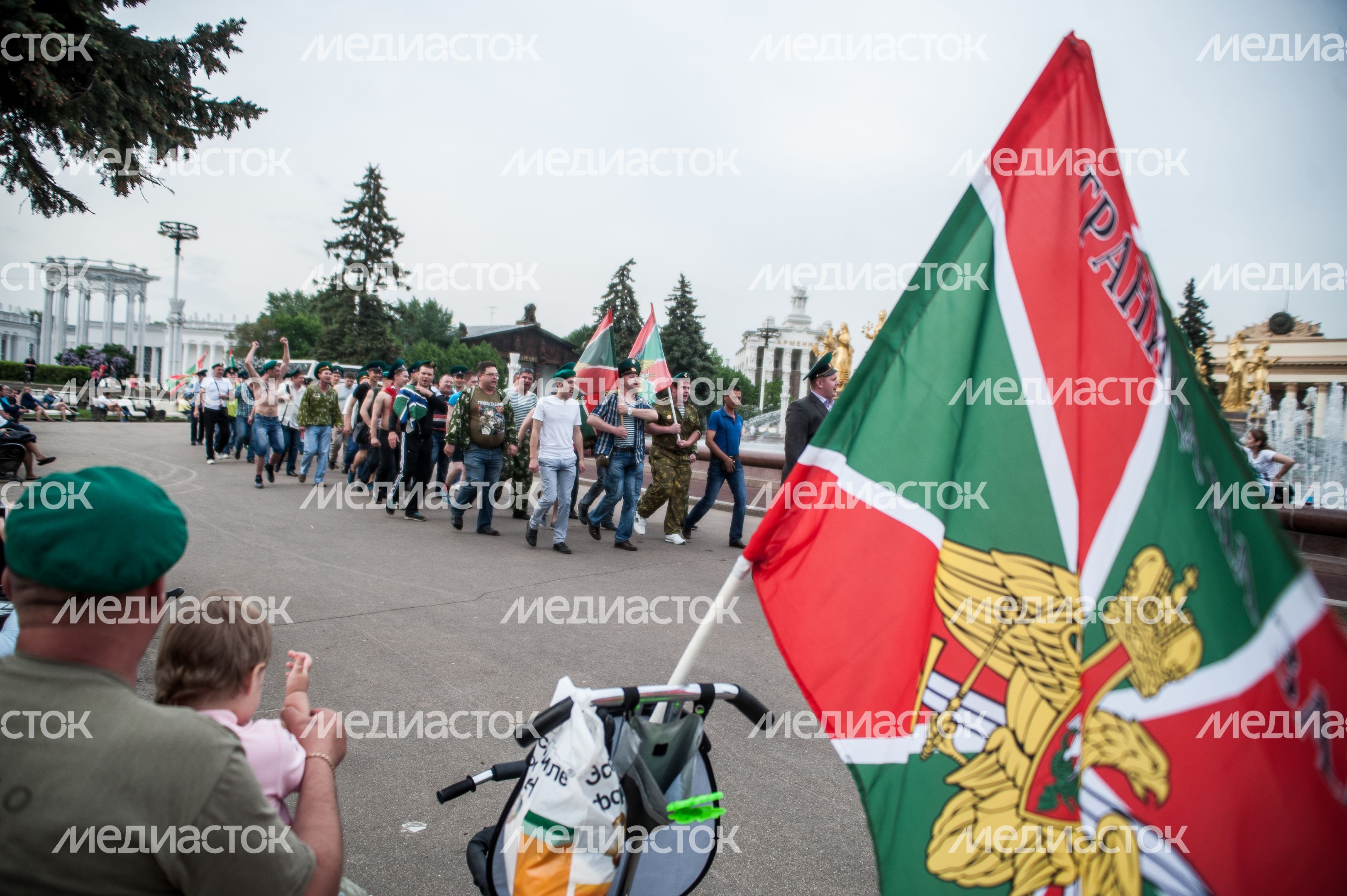 День пограничника на ВДНХ в Москве День пограничника на ВДНХ в Москве