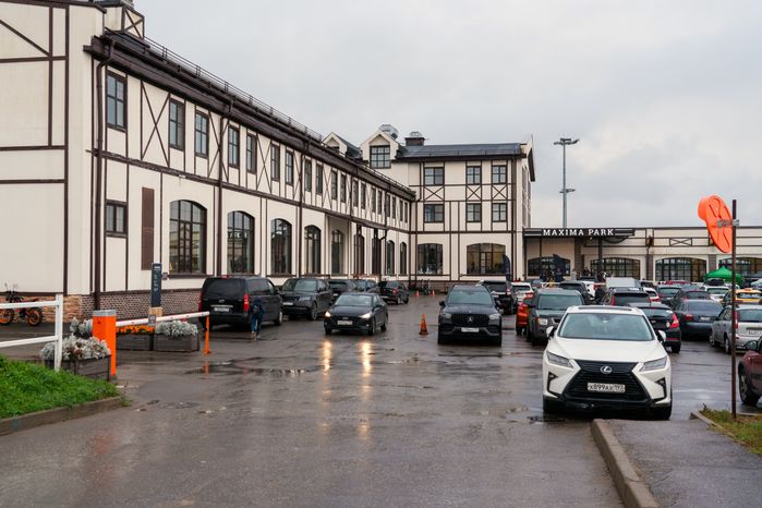 Конный клуб MAXIMA PARK в Дмитровском округе Московской области