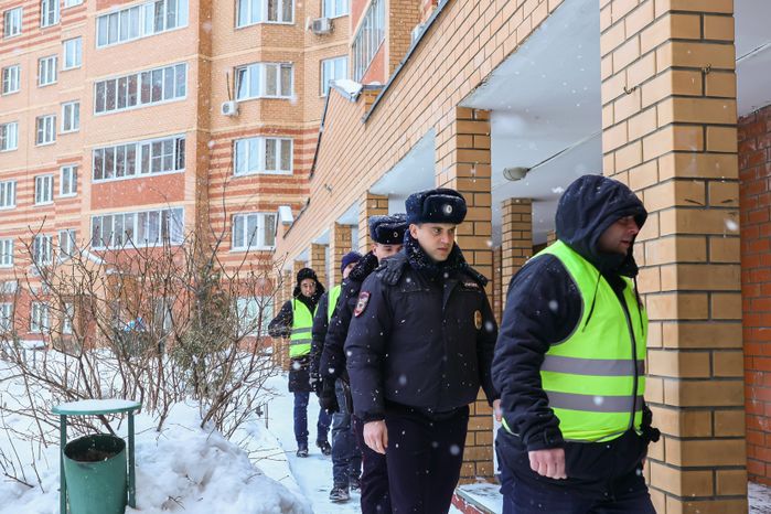 Народные дружинники и сотрудники полиции патрулируют улицы Подмосковья