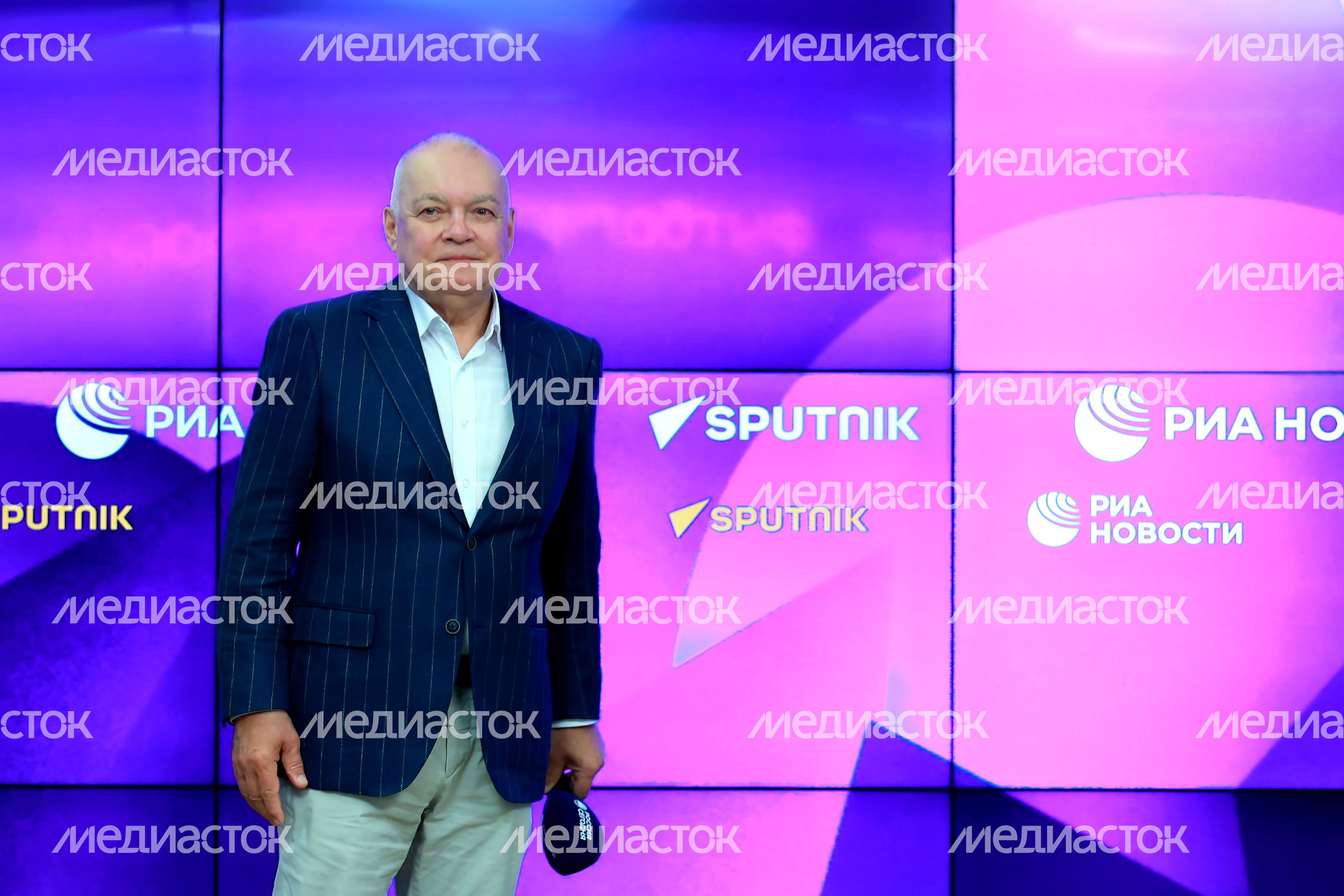 Андрей Воробьев вручил Дмитрию Киселеву Орден «За заслуги перед Московской областью» I степени
