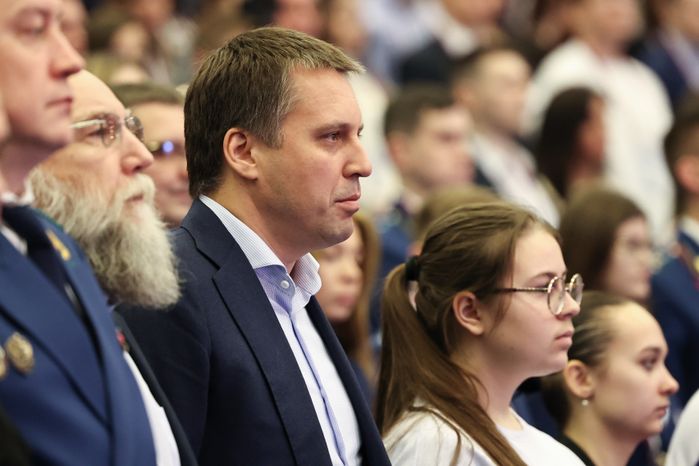 Вячеслав Духин и Александр Дугин на молодежном форуме "На государственной службе"
