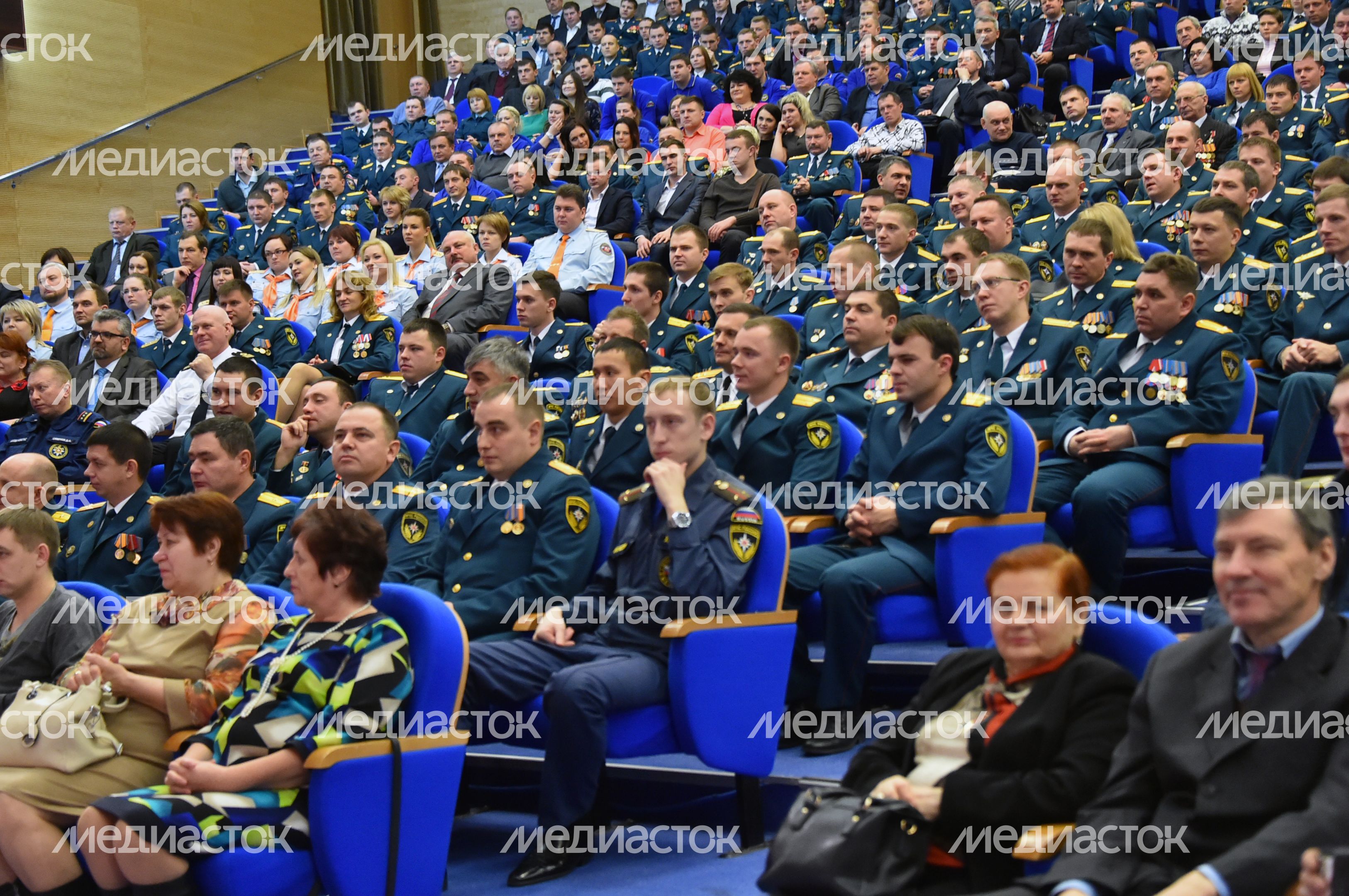 А. Воробьев поздравил спасателей с профессиональным праздником