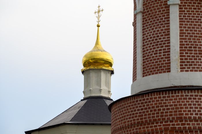 Богородице-Рождественский Бобренев мужской монастырь в селе Старое Бобренево округа Коломна