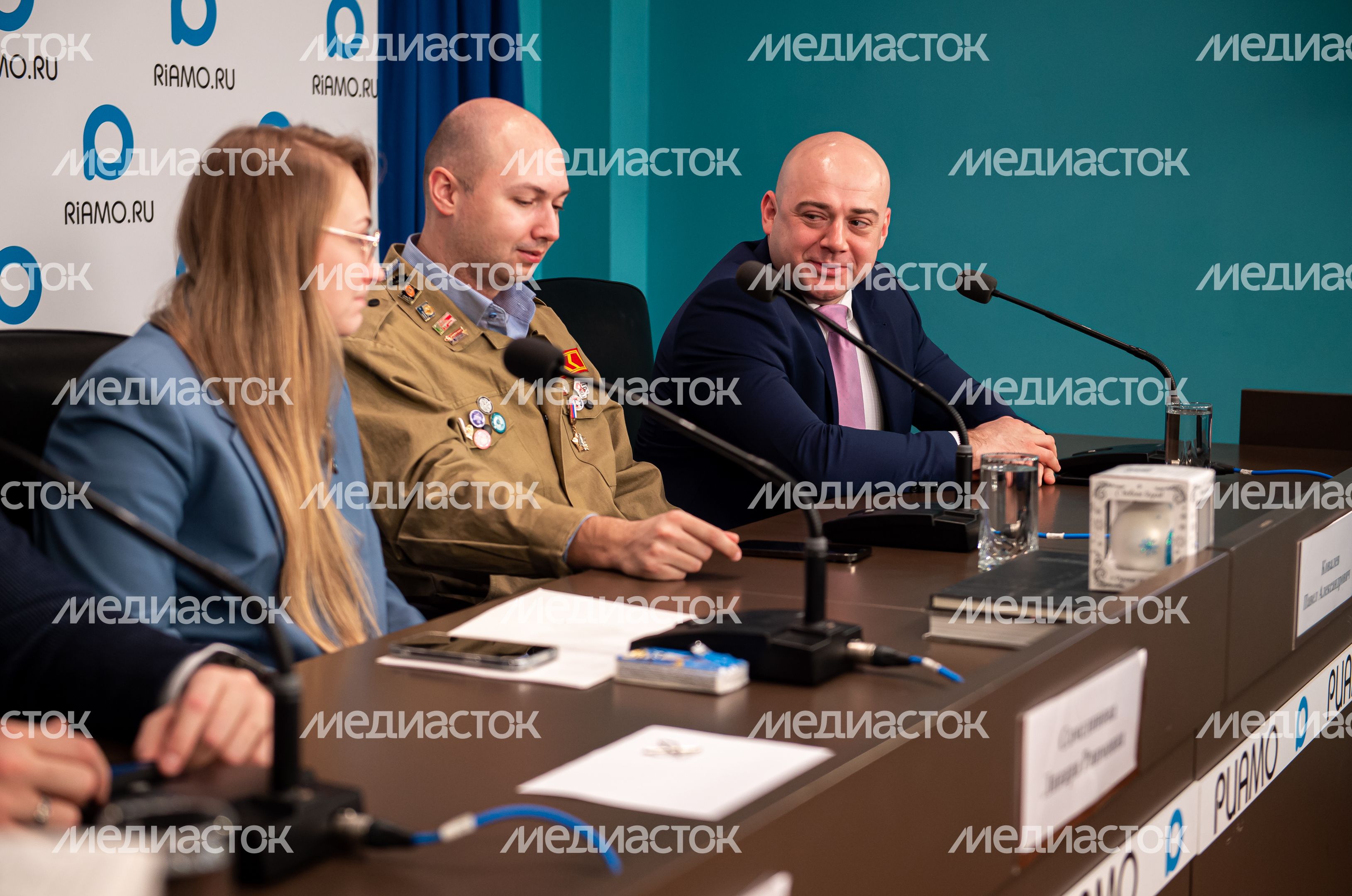 Пресс-конференция по организации «Добрых комнат» в Подмосковье Пресс-конференция по организации «Добрых комнат» в Подмосковье