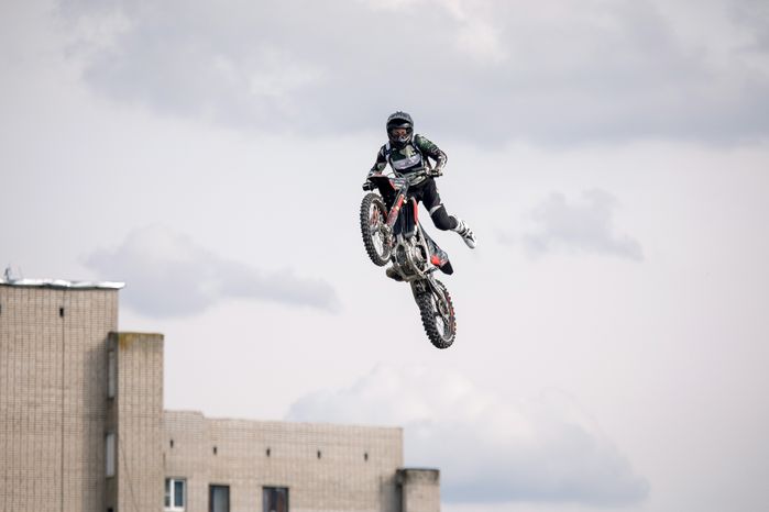 Шоу команды мотофристайла FMX13 в Лобне