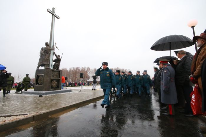 Церемония открытия памятника Народному ополчению