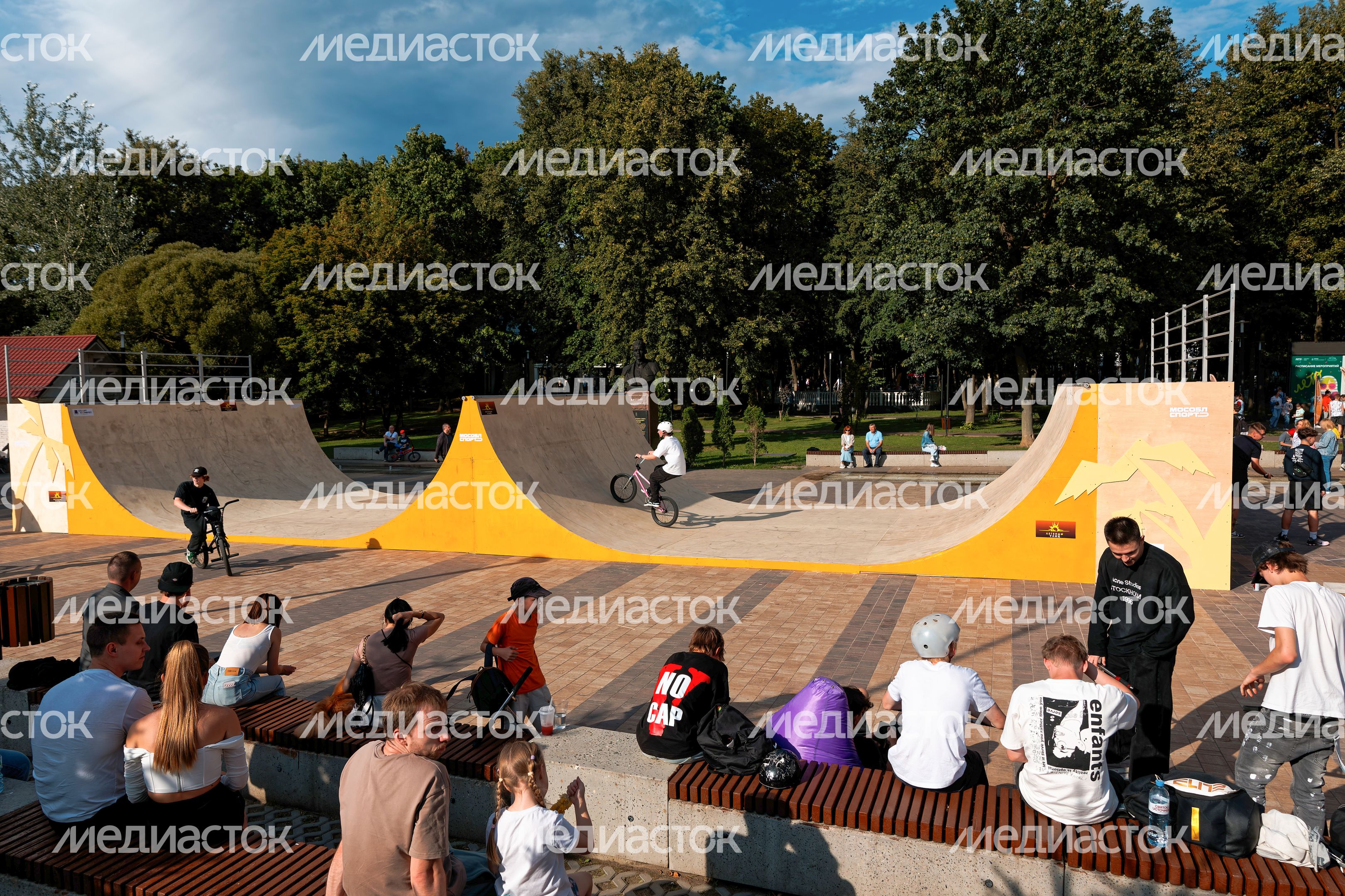 Спортивно-музыкальный фестиваль "Легенды улиц" в Подольске Спортивно-музыкальный фестиваль "Легенды улиц" в Подольске