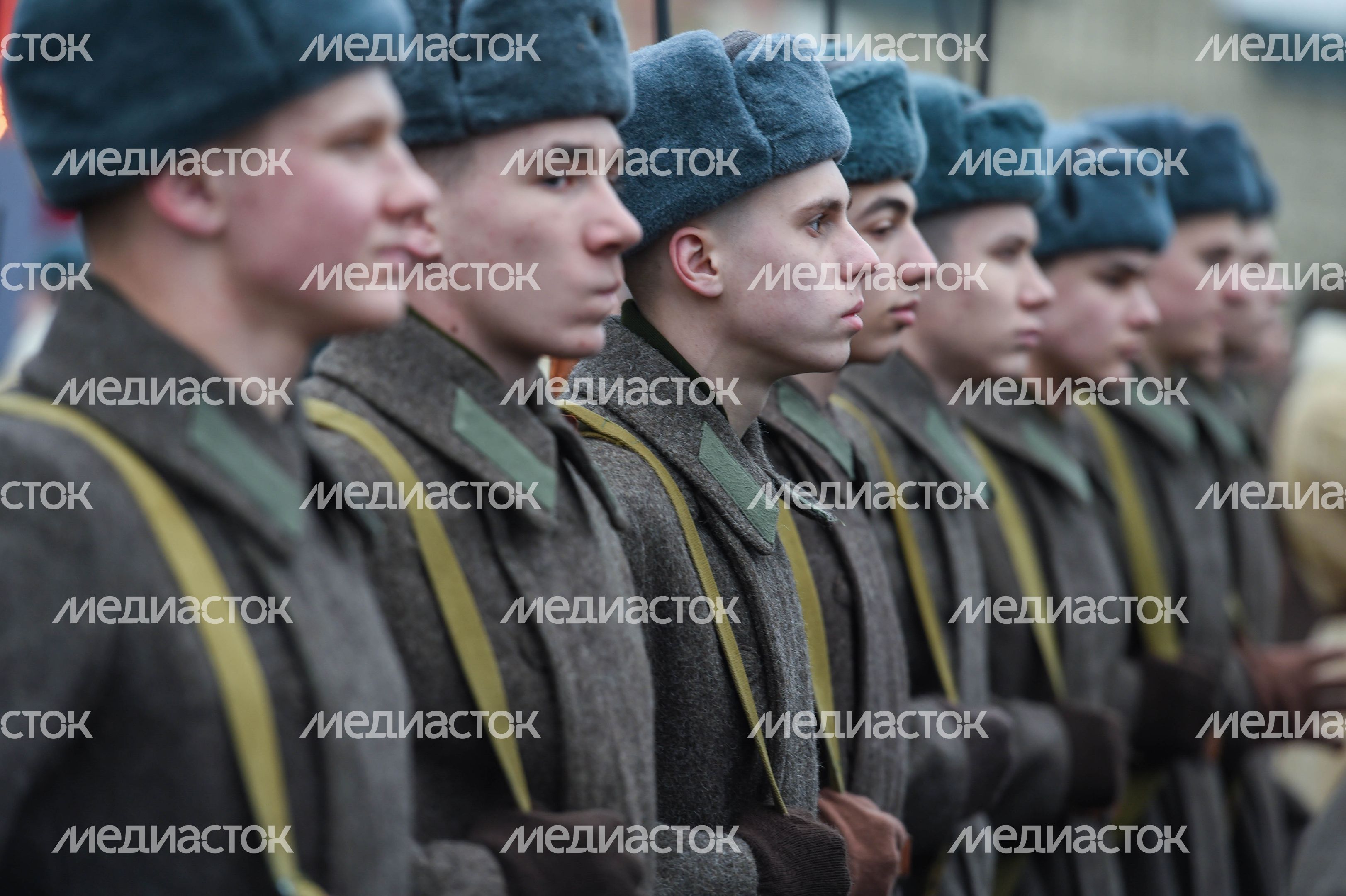 Торжественный марш в честь парада 1941 года на Красной площади в Москве