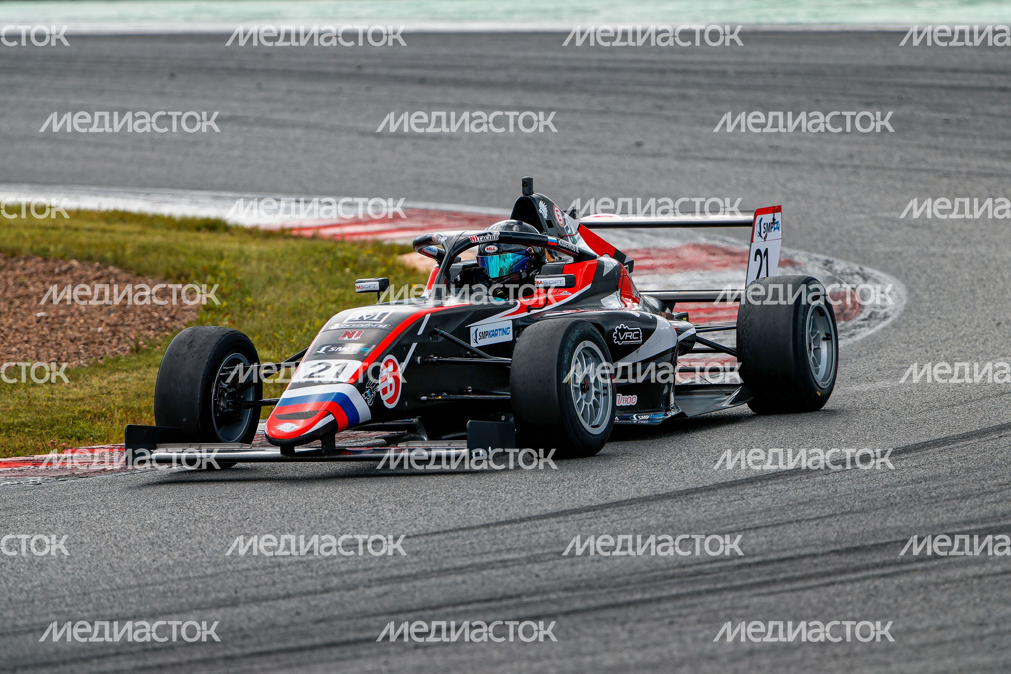 VI этап российской серии кольцевых гонок на автодроме Moscow Raceway