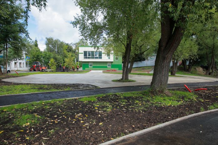 Благоустройство набережной пруда "Москвич" в Лобне