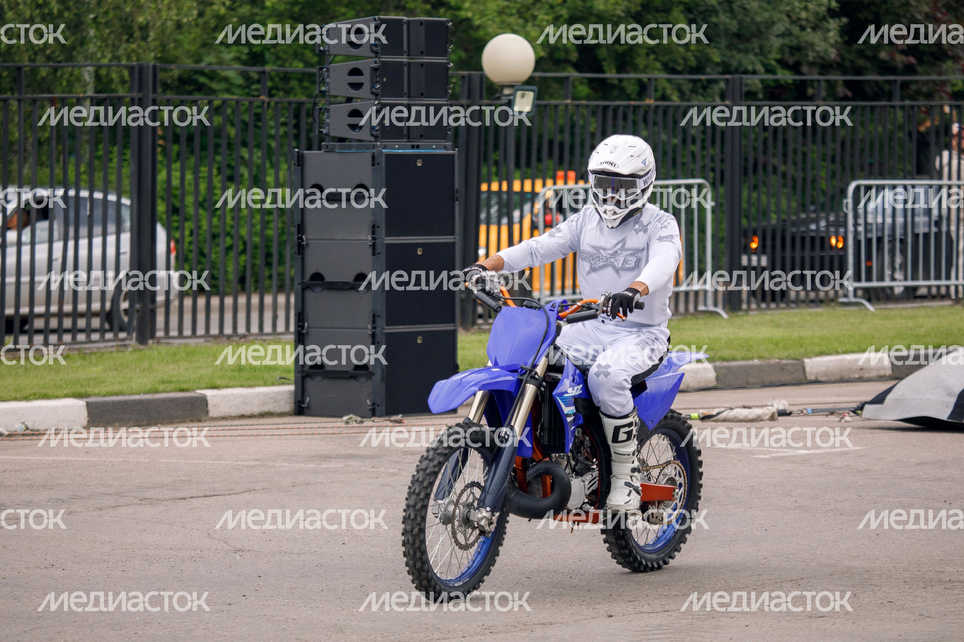 Шоу команды мотофристайла FMX13 в Лобне Шоу команды мотофристайла FMX13 в Лобне