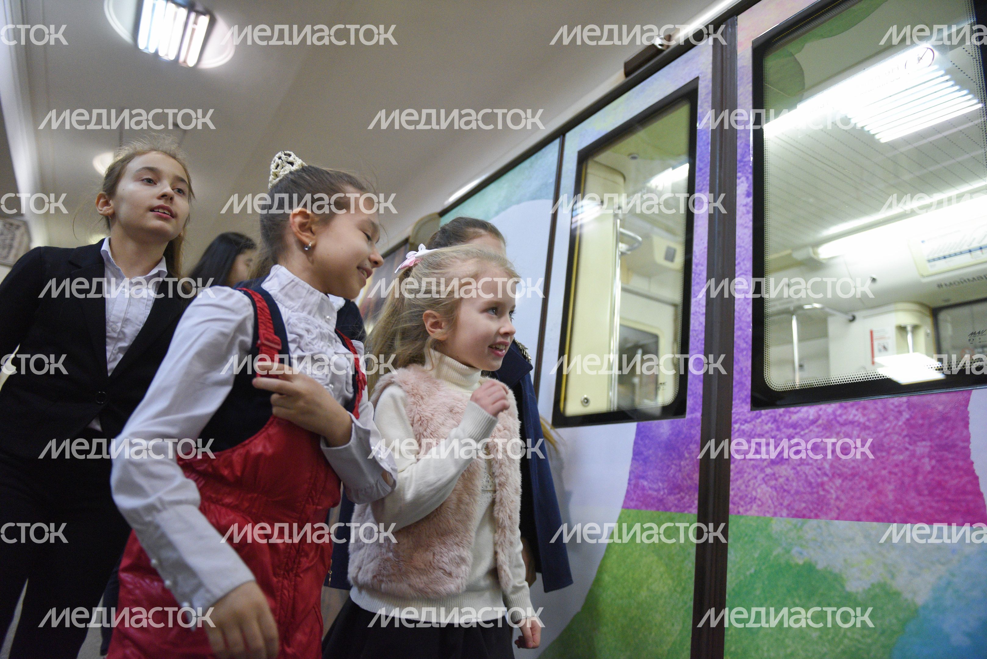 Запуск нового тематического поезда «Мой Маршак» в метро Москвы