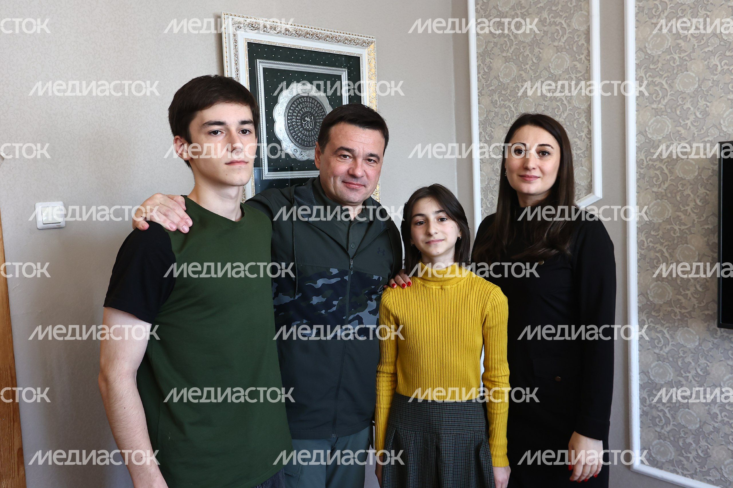 Посещение семьи добровольца из Серпухова Губернатором Подмосковья