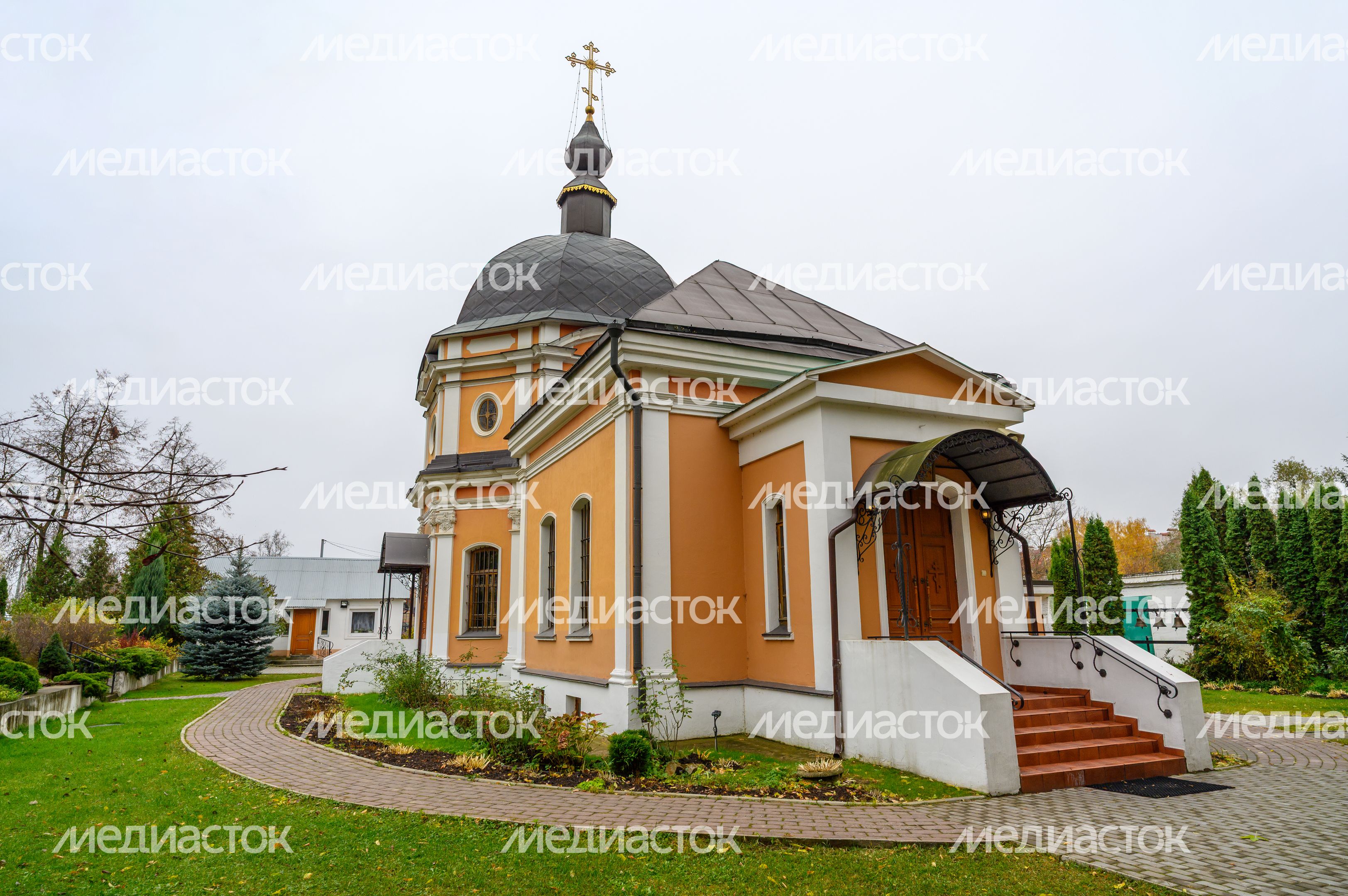 Церковь Преображения Господня в поселке Красково округа Люберцы Церковь Преображения Господня в поселке Красково округа Люберцы