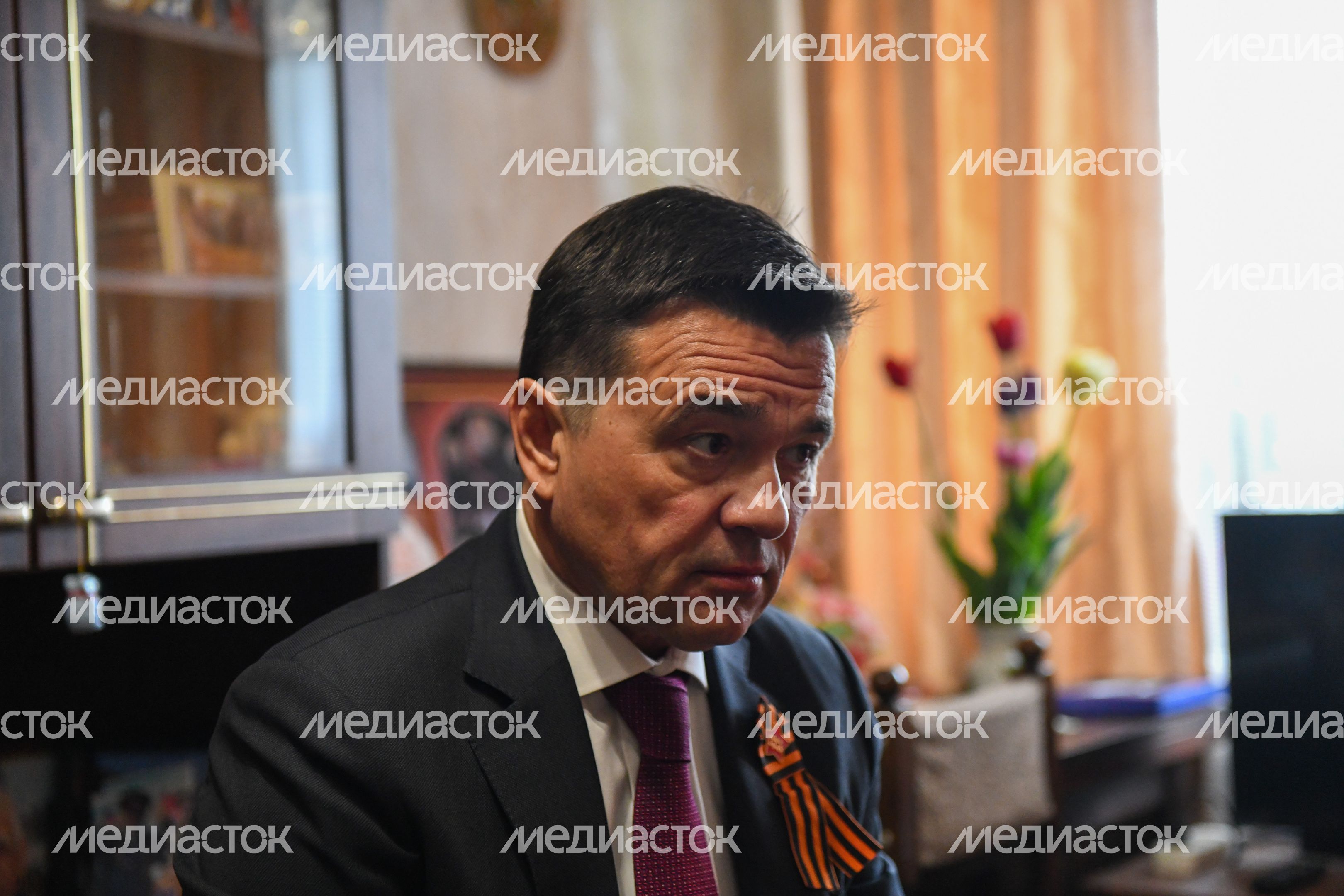 Губернатор поздравил с Днем Победы ветерана Великой Отечественной войны, отметившего 100-летний юбилей