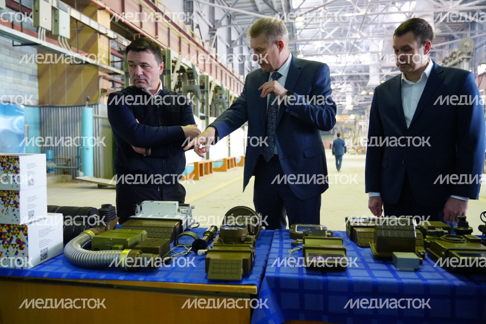 Посещение губернатором завода оптического стекла в Лыткарино