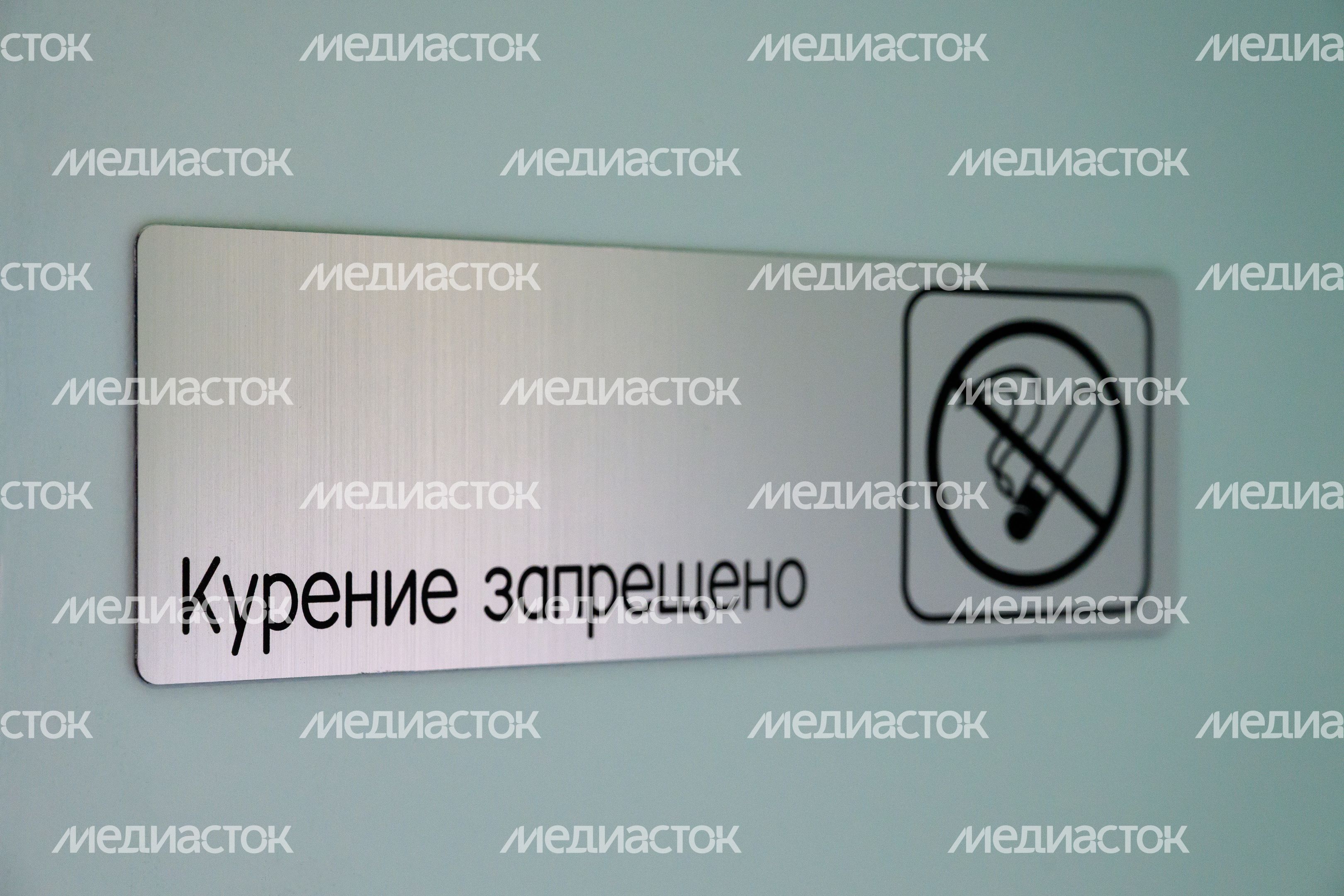Подъезд многоквартирного дома №27 на улице Ашхабадской после капитального ремонта