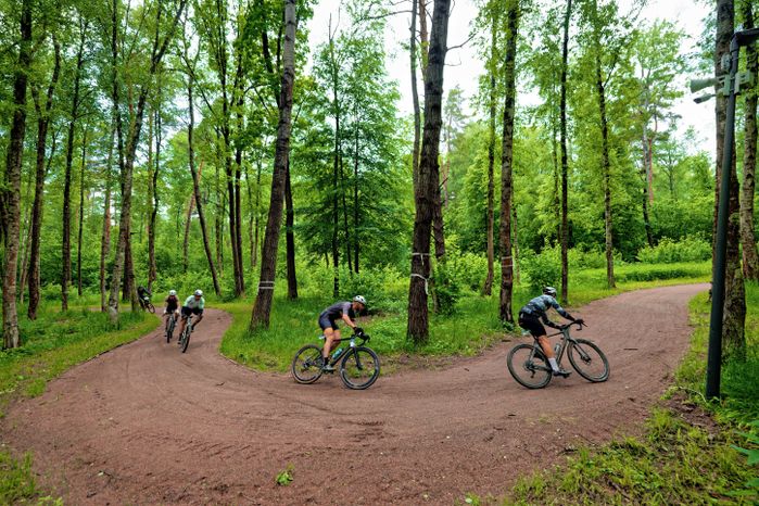Первый велозаезд серии Gran Fondo Gravel Race в парке Малевича Одинцовского округа