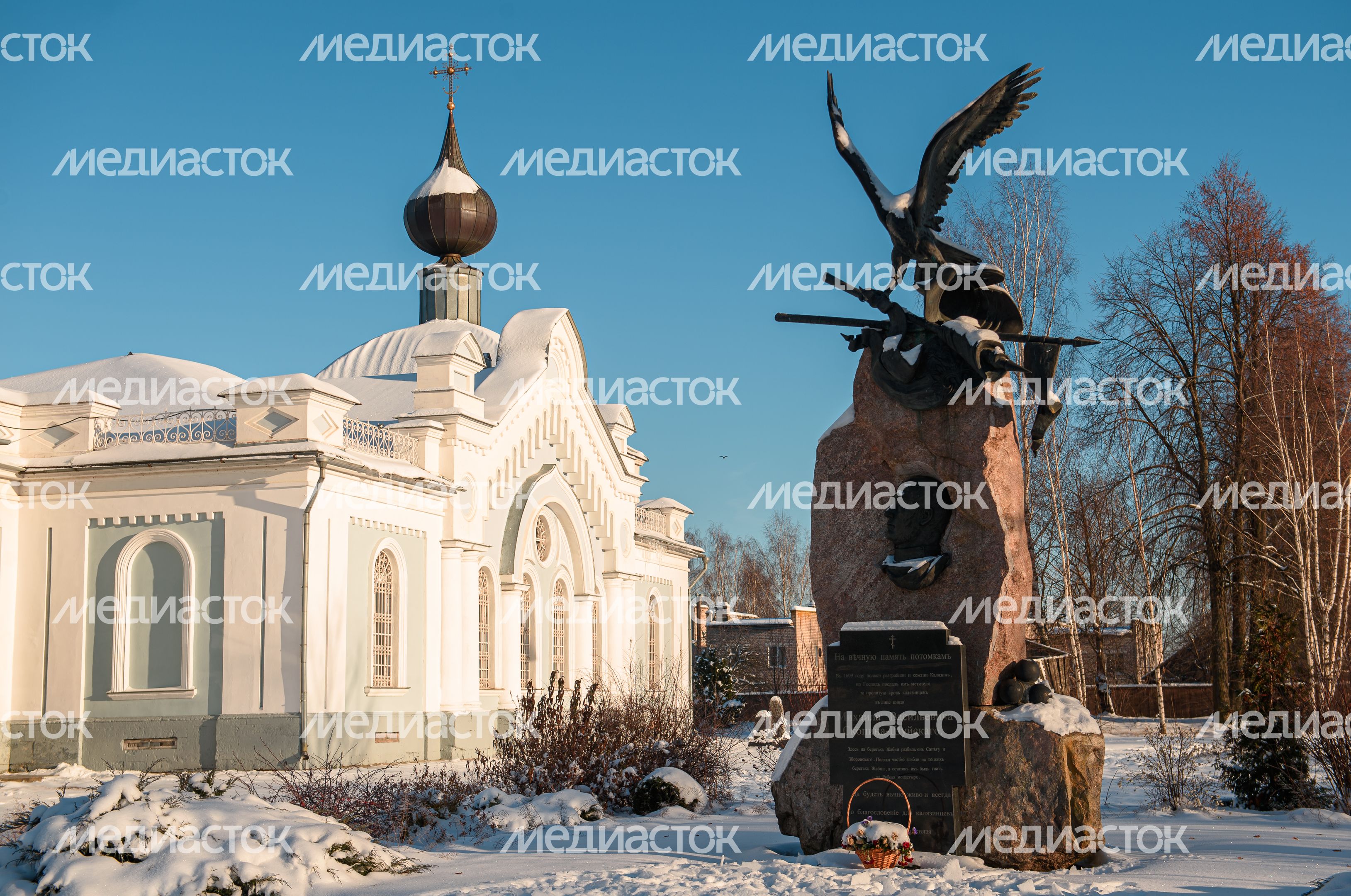 Зимние виды Вознесенской Церкви в городе Калязин