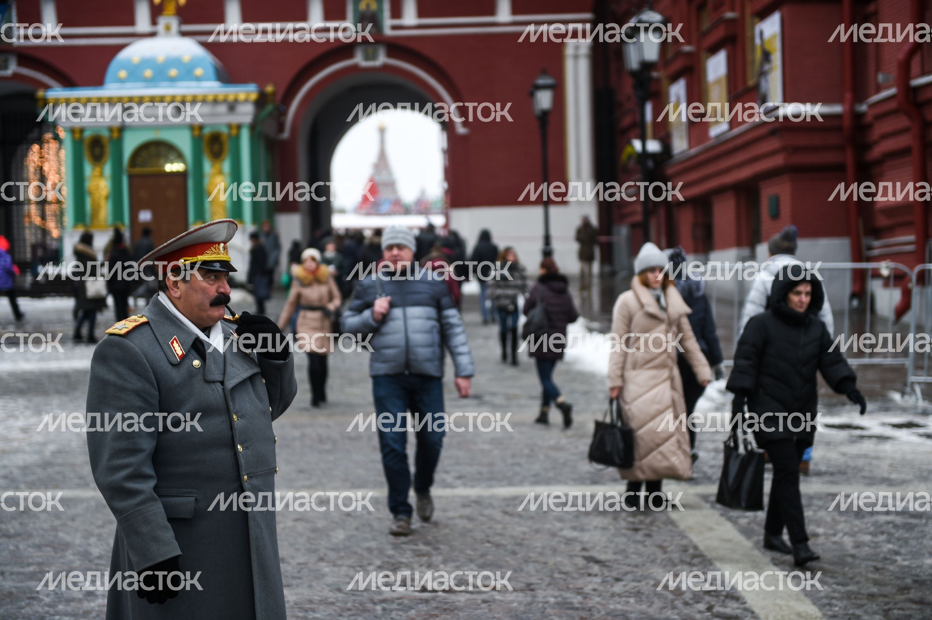 Последстивя сильного снегопада в Москве