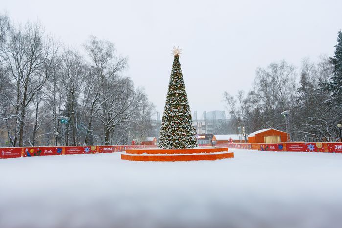 Театральный каток в сквере «Юбилейный» в Химках