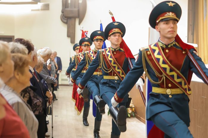 Андрей Воробьев вручил областные награды сотрудникам «ВПК «НПО машиностроения»