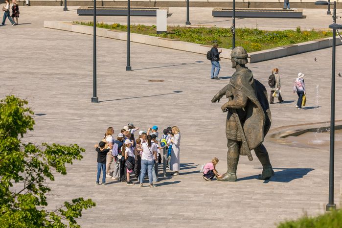 Памятник Юрию Долгорукому На Советской площади в Дмитрове