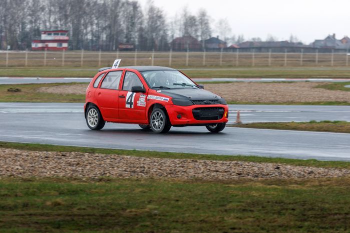 Открытие сезона ралли-кросса на гоночной трассе ADM Raceway в Мячково округа Люберцы