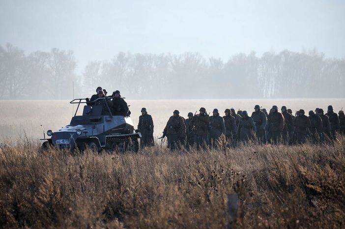 Реконструкция битвы под Москвой времен ВОВ в Ступинском районе