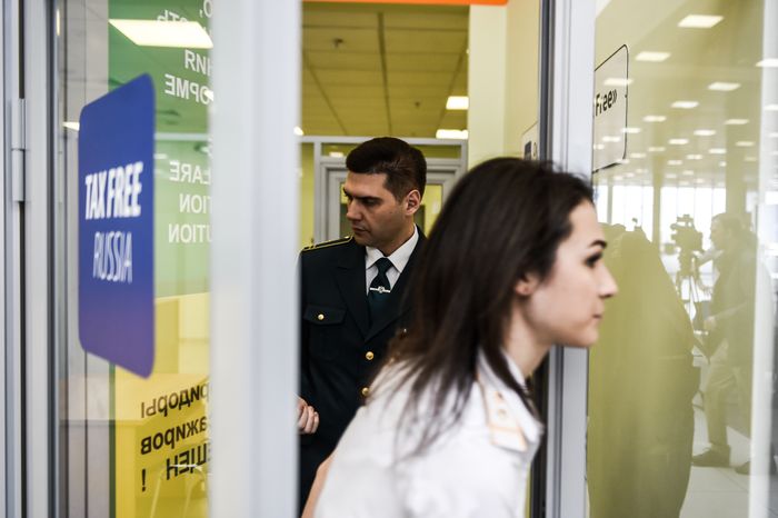 Система tax free для возврата НДС иностранцам начинает работу в России в тестовом режиме